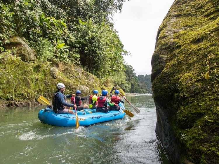 pacuare_river_raft_overnight_costa_rica.jpg