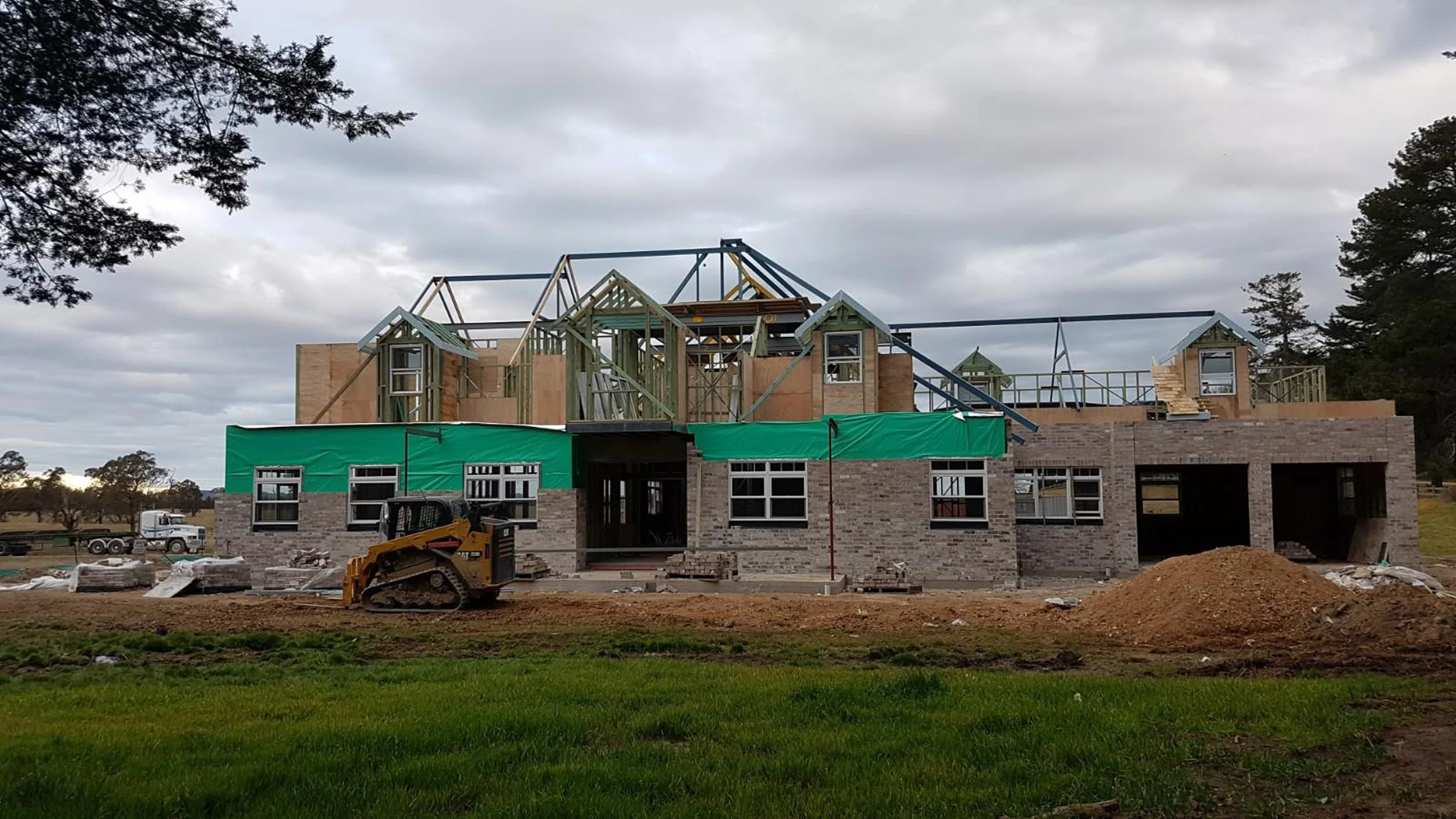 Southern Highlands Homestead, 7 36 13 pm.jpg