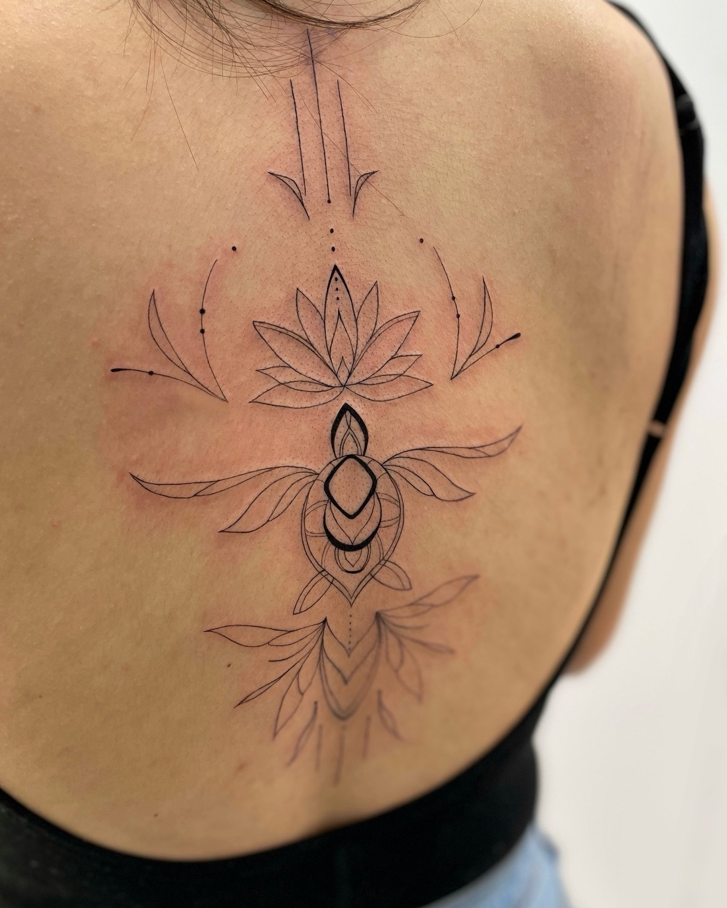 back piece for Tianna 🐢☀️

#winnipegtattoo #winnipegtattooartist #winnipegtattoos