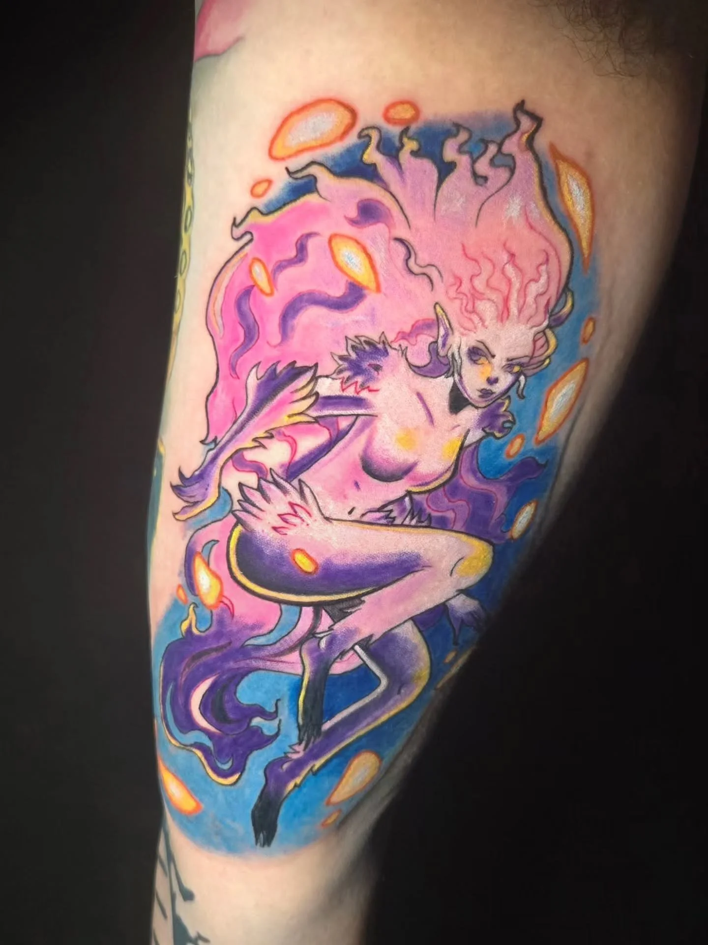 Custom Terra's Esper Form 💜 - Final Fantasy 6

You sat like a champ! @reedslumber 

DM or fill the form in my bio to book!

Looking forward to doing more Final Fantasy Tattoos 😁
.
.
.
💟 @fytsupplies
🌱 @fkirons
✨️ @fusion_ink
🍎 @thesolidink 

#fi