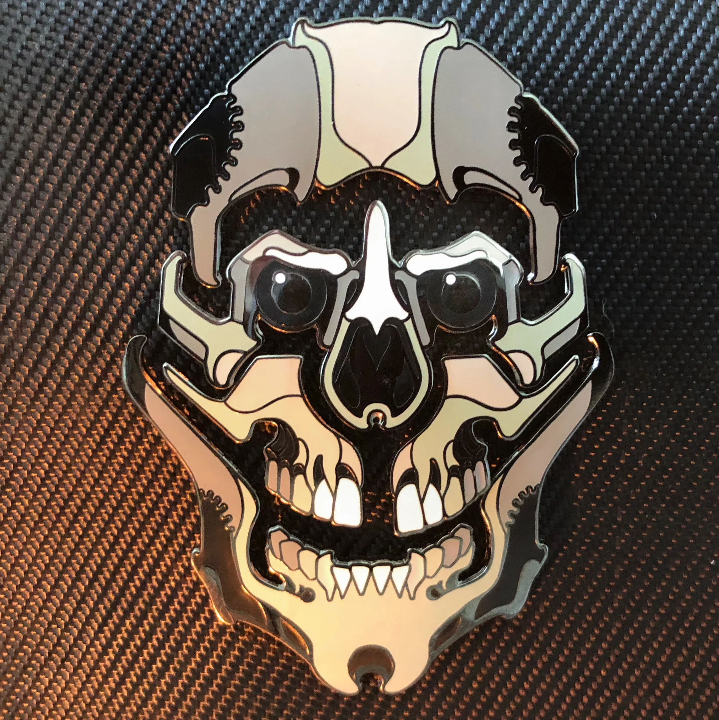 enamel pin, hard enamel, skull, cyborg, android