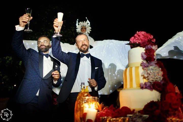 gay-wedding-in-Tuscany.jpg