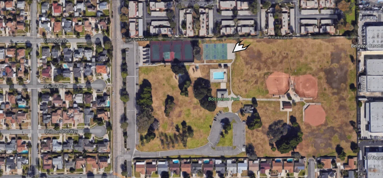Basketball courts @Boisseranc Park