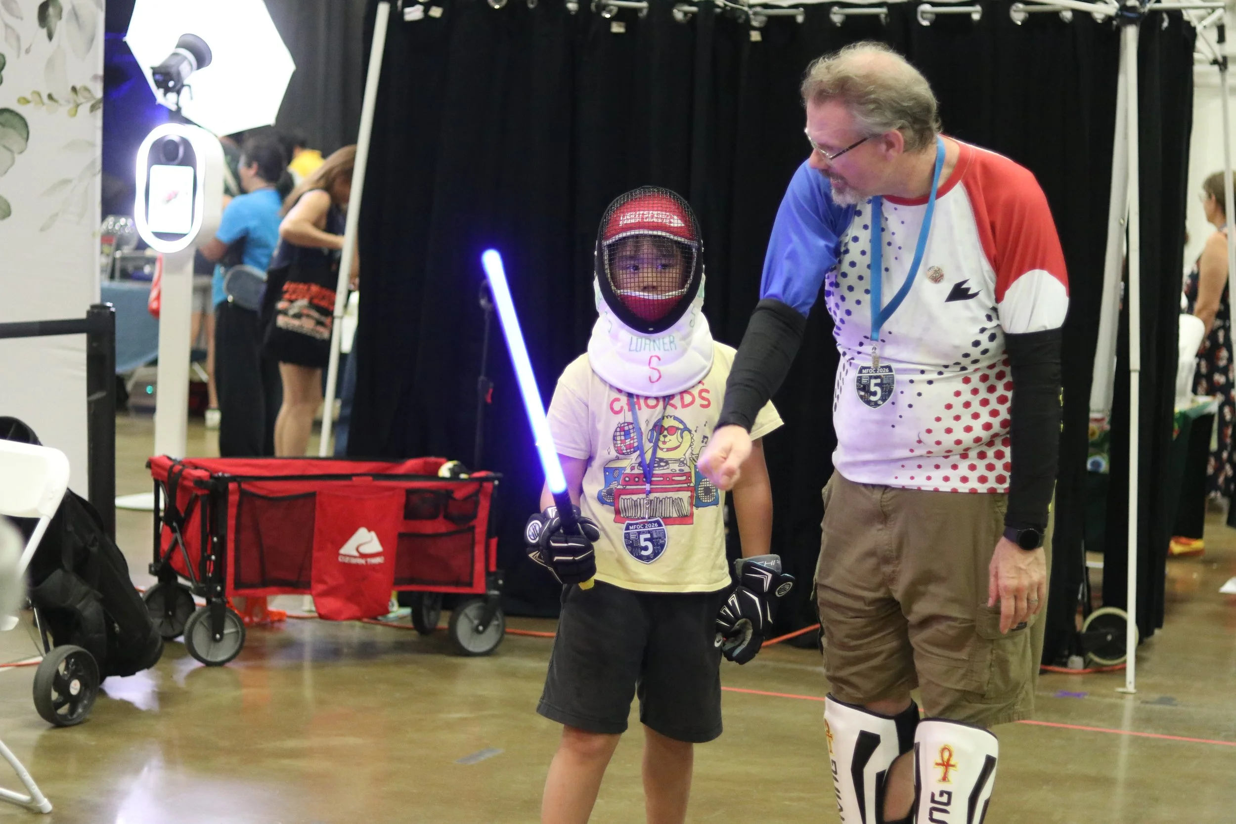 JohnMullinsTeachingNoobMakerFaire.JPG