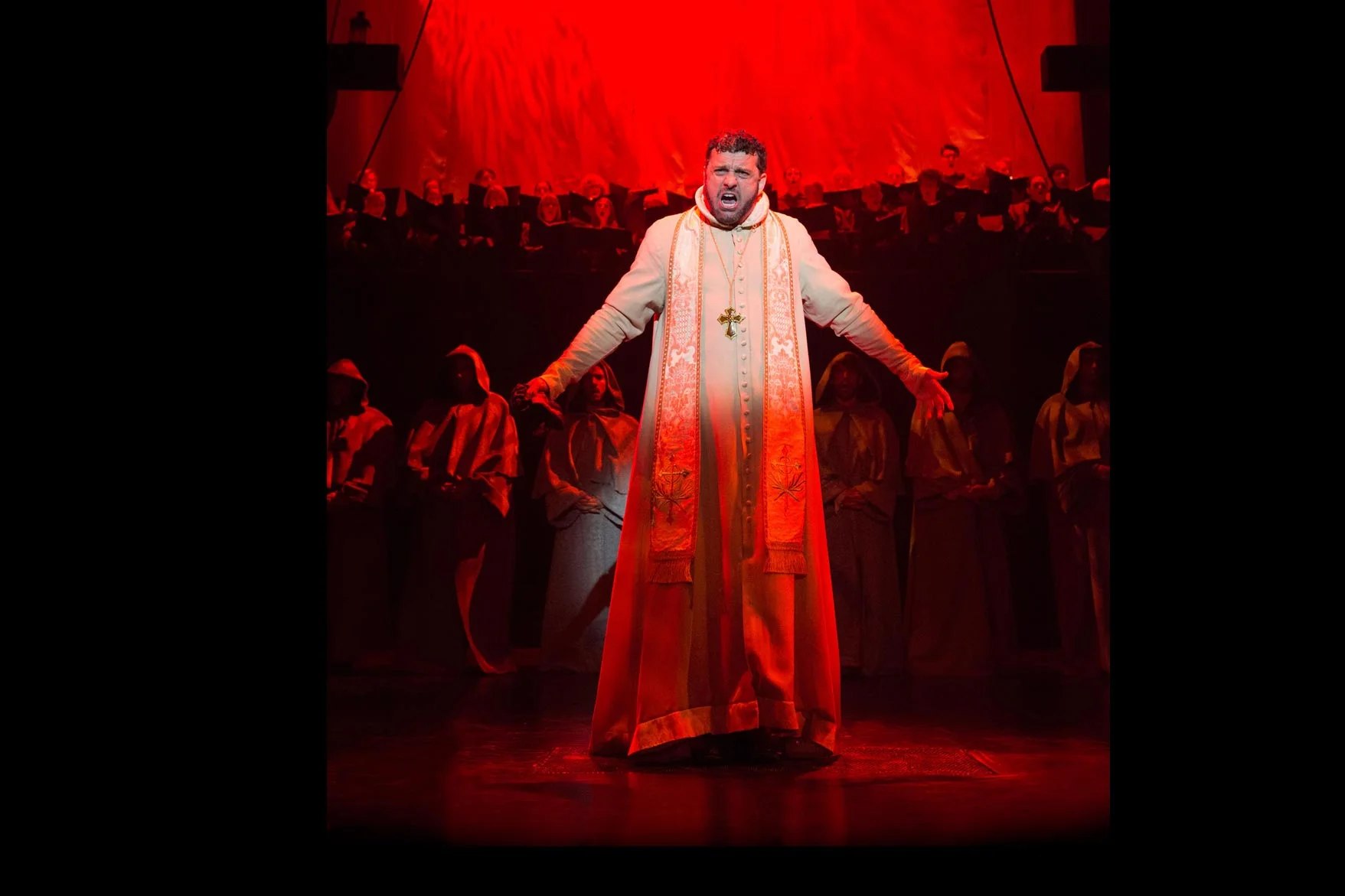 2016_Hunchback_Act1_Bradley-Dean-as-Frollo_photo-by_Gary-Ng_DSC2203.jpg