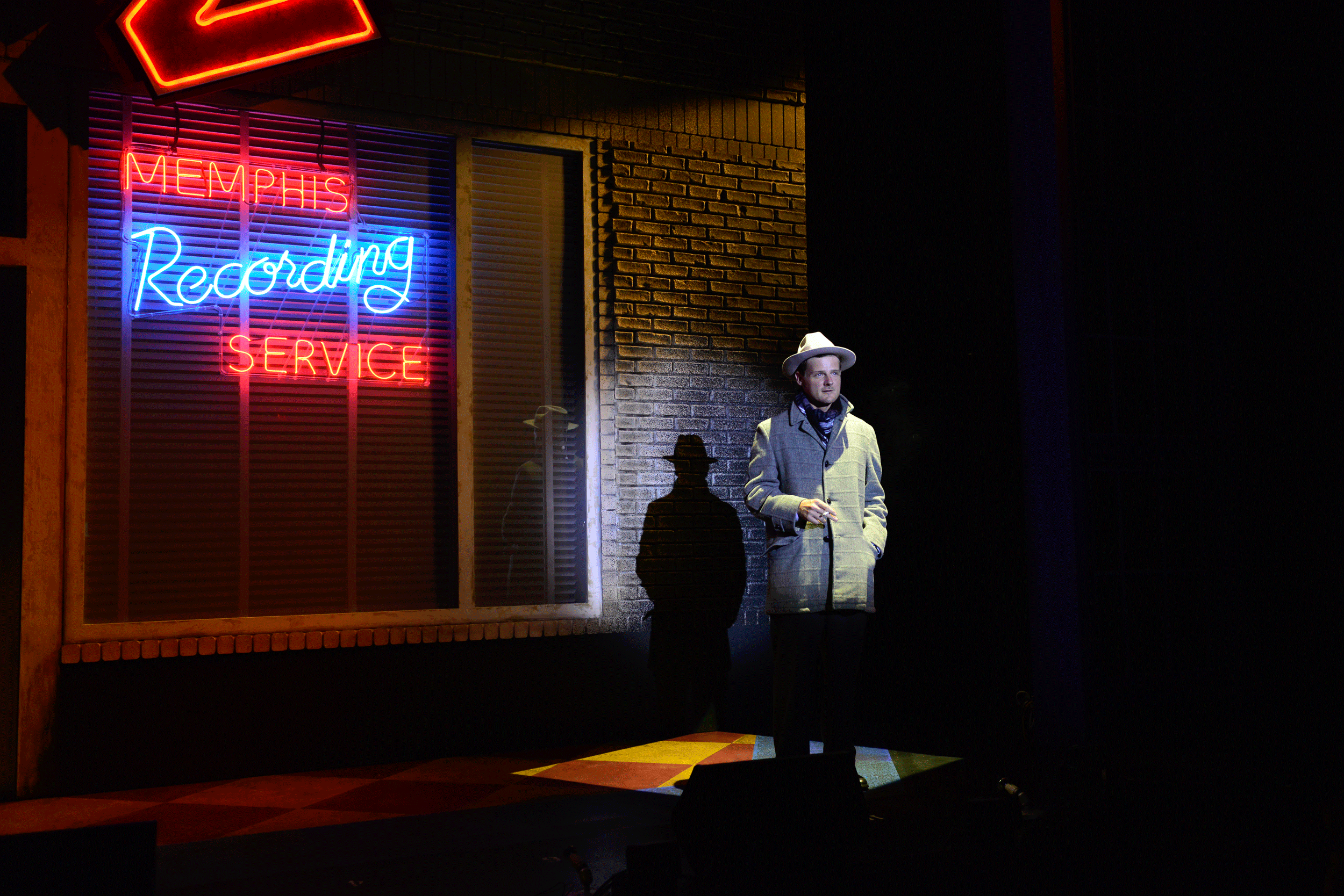 2015_OP_MDQ_Jason-Loughlin_as_Sam-Phillips_Act-1_photo-by_Gary-Ng_DSC3878_RGB.gif