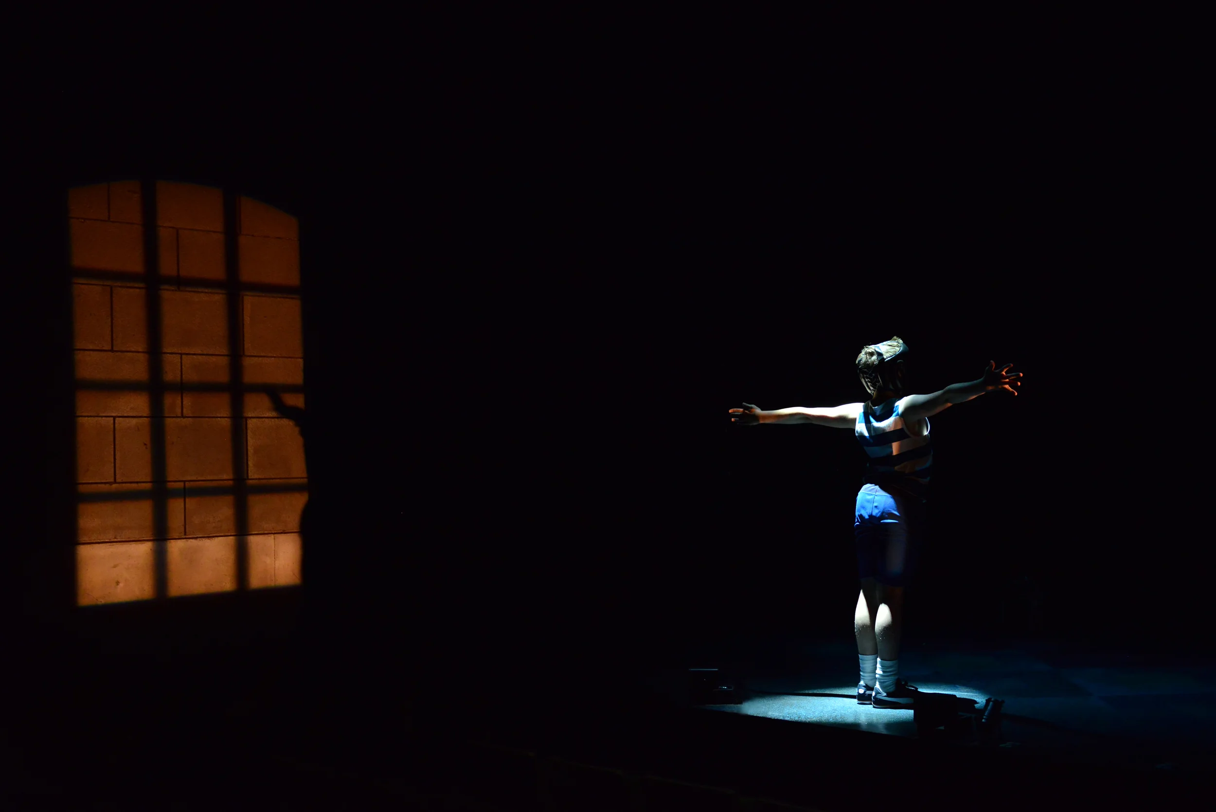 2014_OP_Billy-Elliot_Noah-Parets_as_Billy_Shine_photo-by_Gary-Ng_RGB.jpg