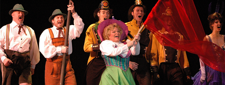 2006_Header_Hello-Dolly_01.jpg