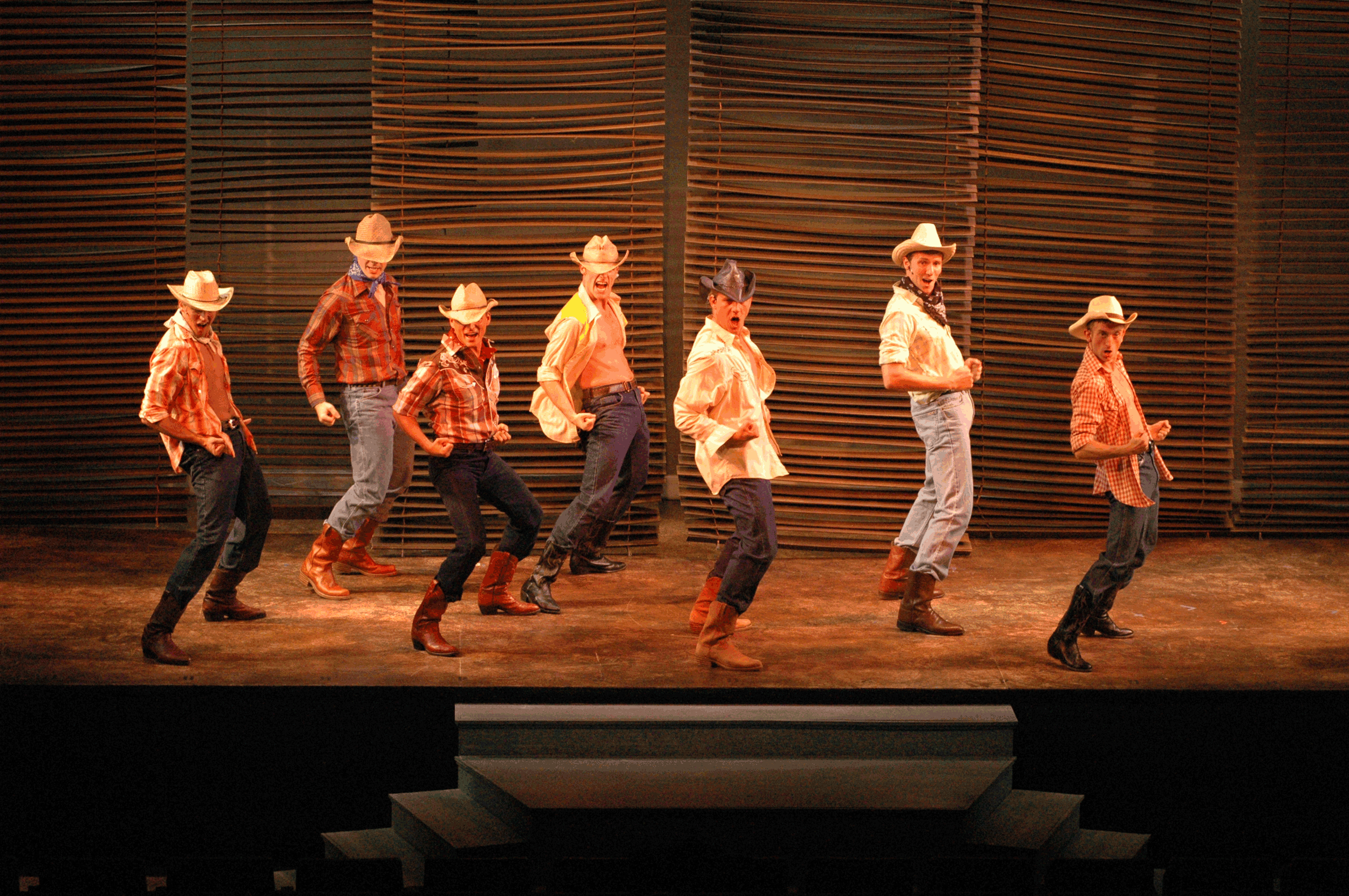 2005_Best-Little-Whorehouse_Press-Photos_0370.gif
