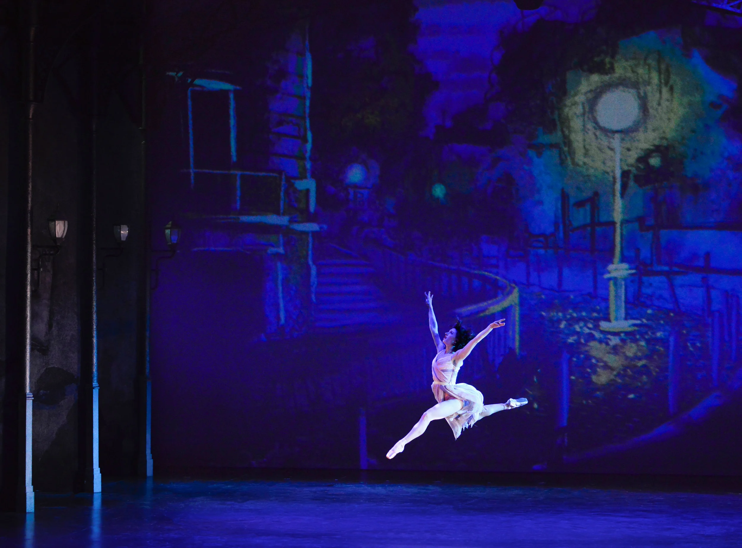 Julie Eicher in the 2018 production of An American in Paris. Photo by Gary Ng.