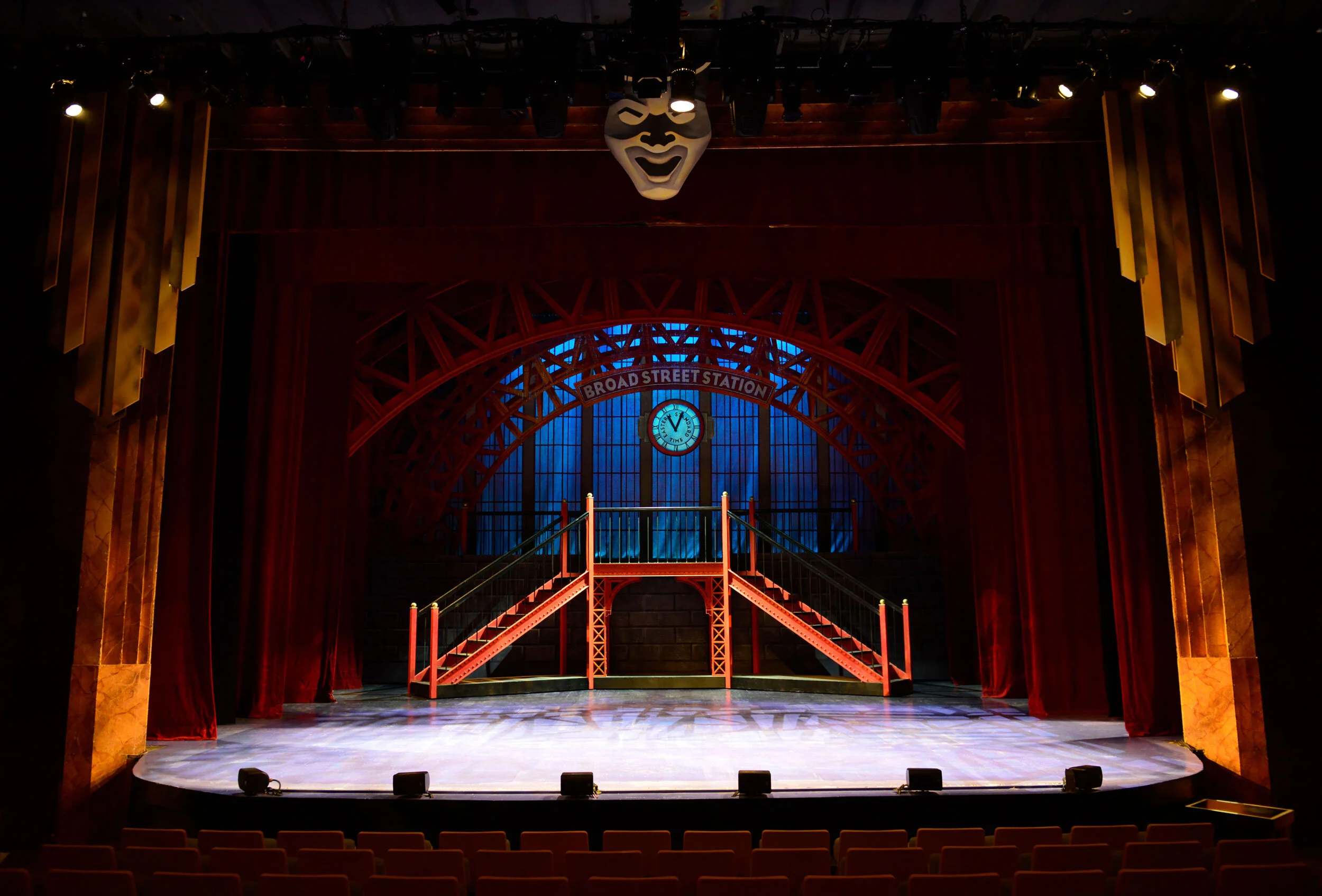 42nd Street Set Rental — OGUNQUIT PLAYHOUSE