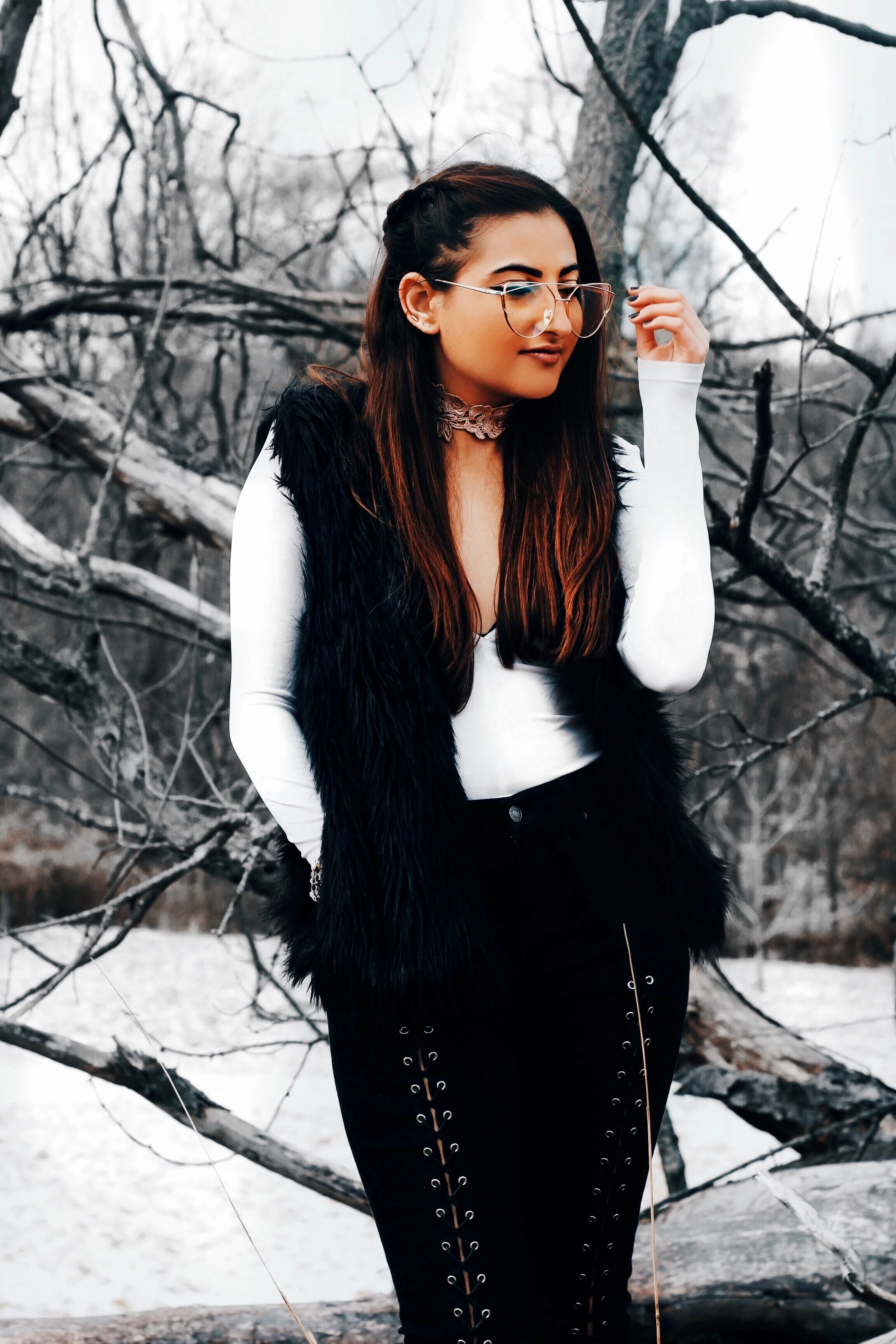 OUT OF THE WOODS FEAT. TOPSHOP