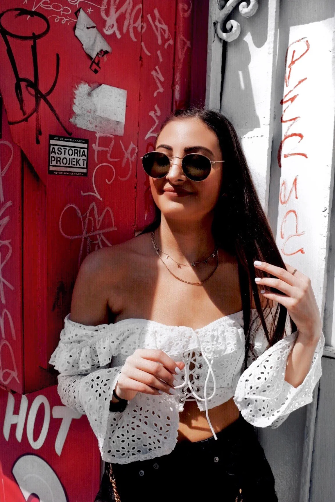 MRS. LOVETT FEAT. STORETS 