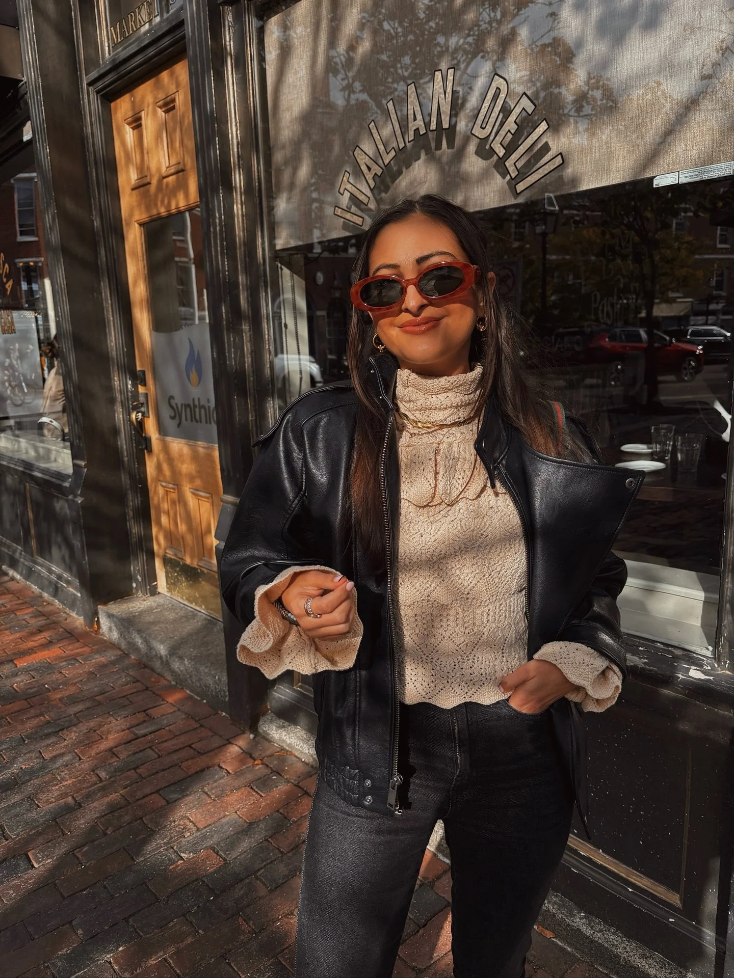 a day in halloween town ✖️🤎🪩👻🍂💫✨ #KILLERQUEEN 
&bull;
&bull;
&bull;
&bull;
&bull;
&bull;
&bull;
&bull;
&bull;
#halloweentown #portsmouthnh #portsmouth #bloggerstyle #falloutfits #falloutfitideas #falloutfits #fall2025 #fallfashiontrends