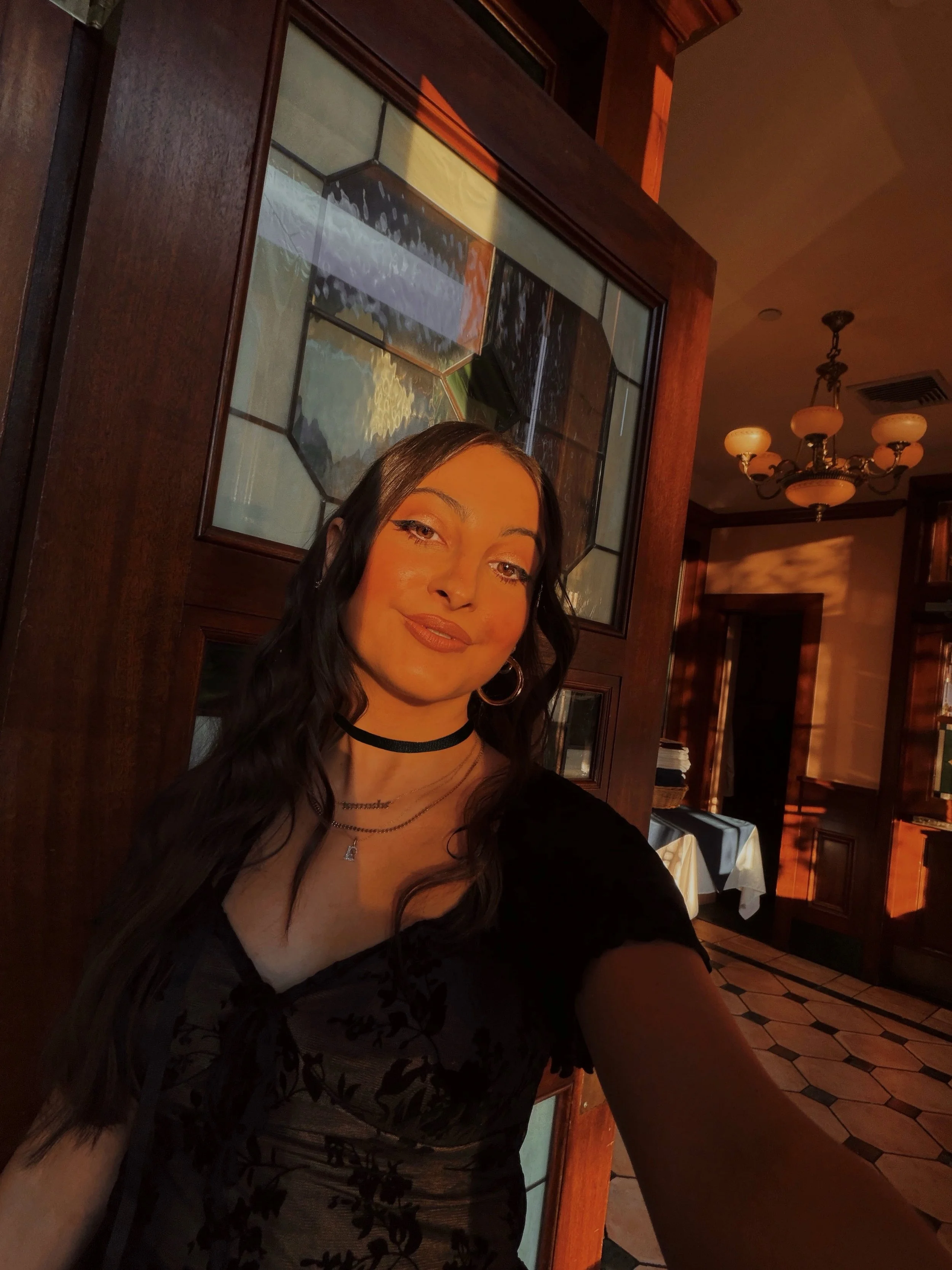 everybody loves somebody 🤎🪩🦋🍂🍸💫✨ #KILLERQUEEN 
&bull;
&bull;
&bull;
&bull;
&bull;
&bull;
&bull;
#falloutfitideas #falloutfits #fallvibes #fall2026