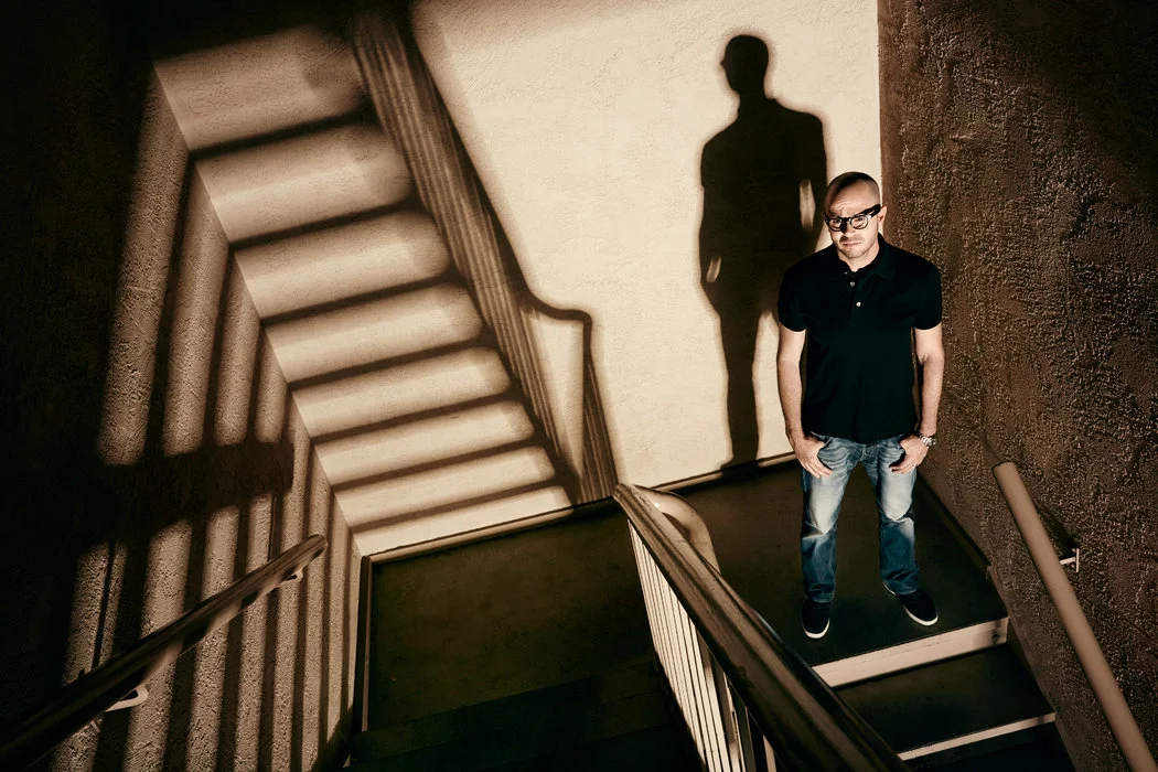 Damon Lindelof Promises You His New Show Won’t End Like ‘Lost’ | http://www.nytimes.com/2014/06/01/magazine/damon-lindelof-leftovers-lost.html?ref=magazine