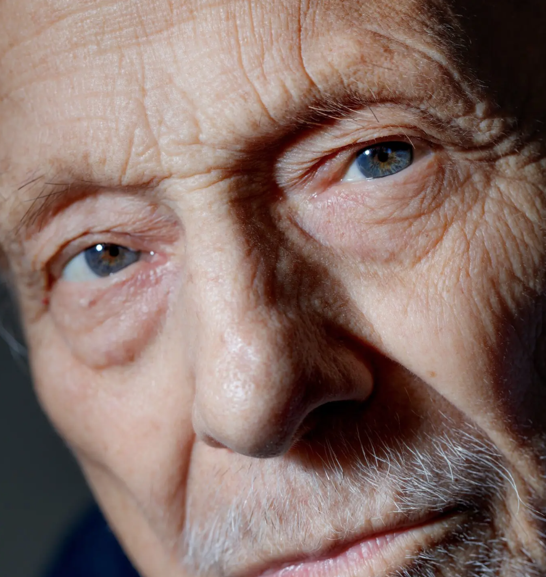 This Is the Holocaust Story I Said I Wouldn’t Write | https://www.nytimes.com/2025/04/06/magazine/holocaust-story-education.html