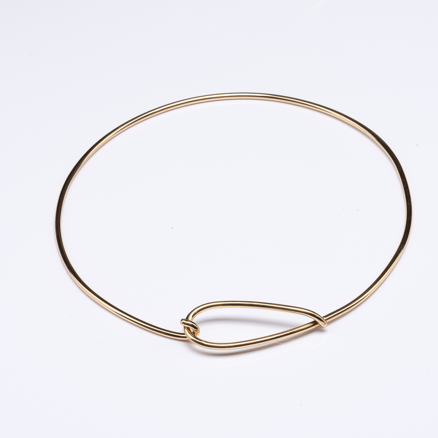 Front Hook Alchemia Neckwire