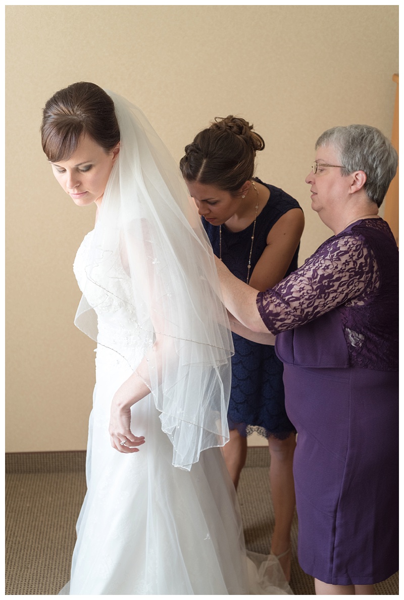 Romantic-Madison-Wisconsin-Wedding