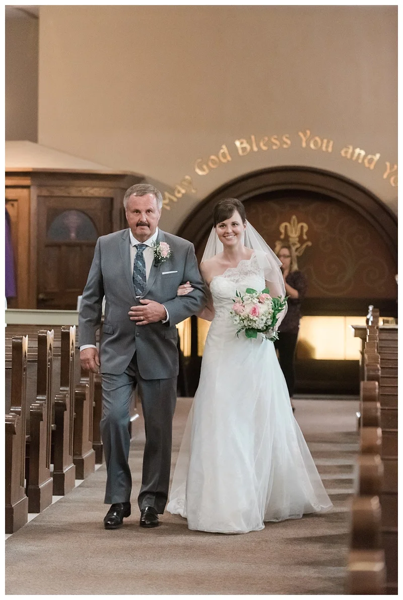 Romantic-Madison-Wisconsin-Wedding