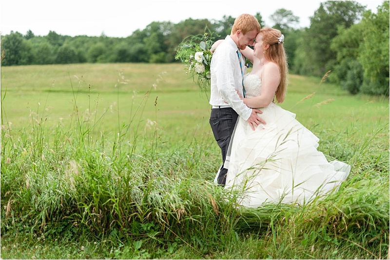 Wisconsin Barn wedding_0017.jpg