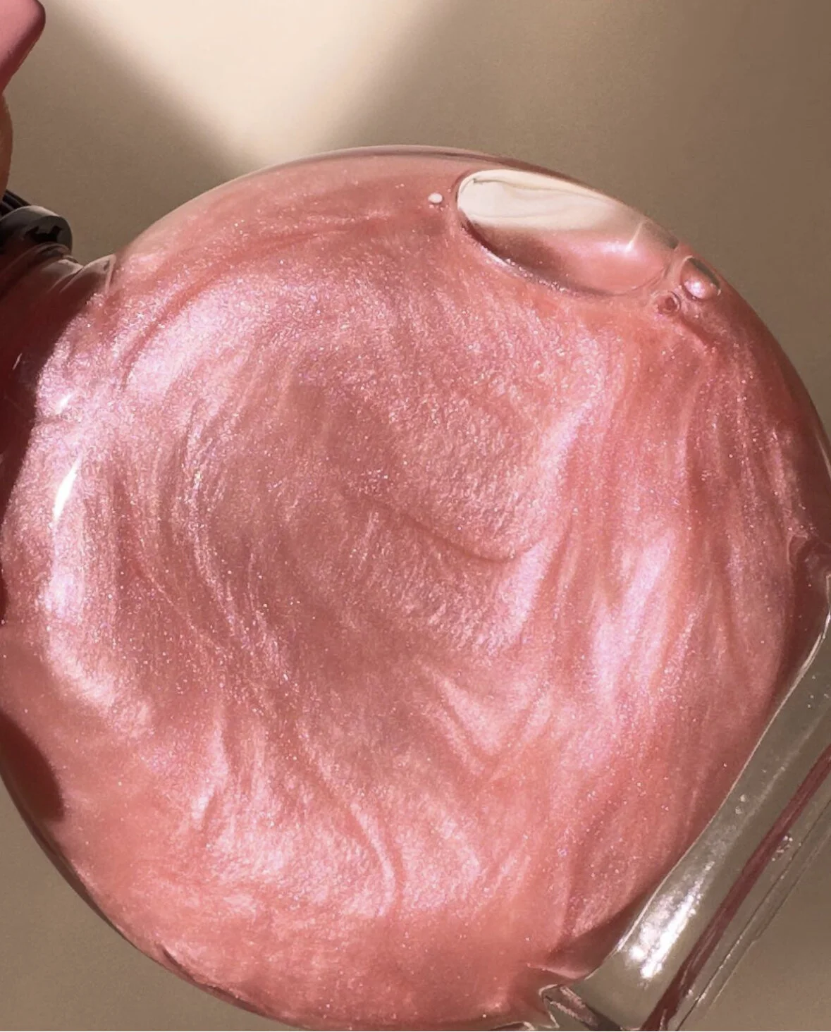 1ECB2F3F-E39C-4CCC-8A83-B8CBA064DFFE