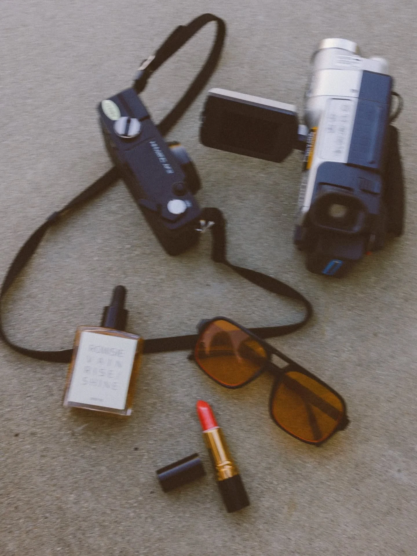 Sundays are for Self Lovers, cherishing slow moments, and supporting women-owned small businesses.  Featuring Briana, putting in the work,  and sharing her creative energy with us, while glowing in ROWSIE VAIN.  We are so grateful to @brianadiamondph