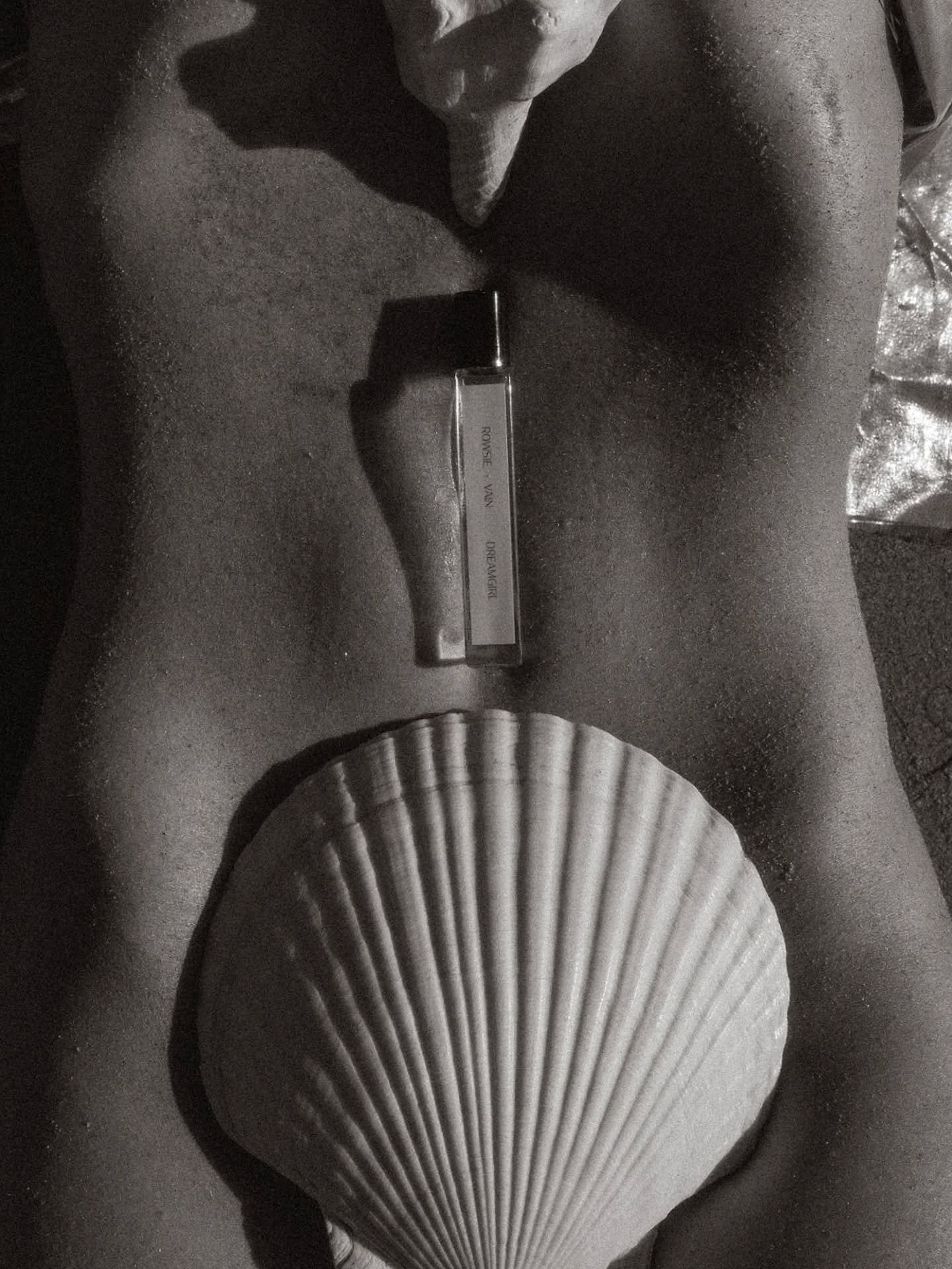 Sunday dreaming in none other than ☁️

Dreamgirl, now 20% off through midnight tonight, use code LOVER at checkout.