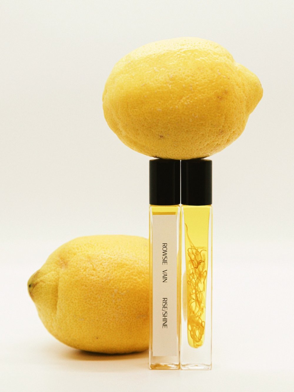 ROWSIE VAIN RISE:SHINE Body Oil 3.jpg