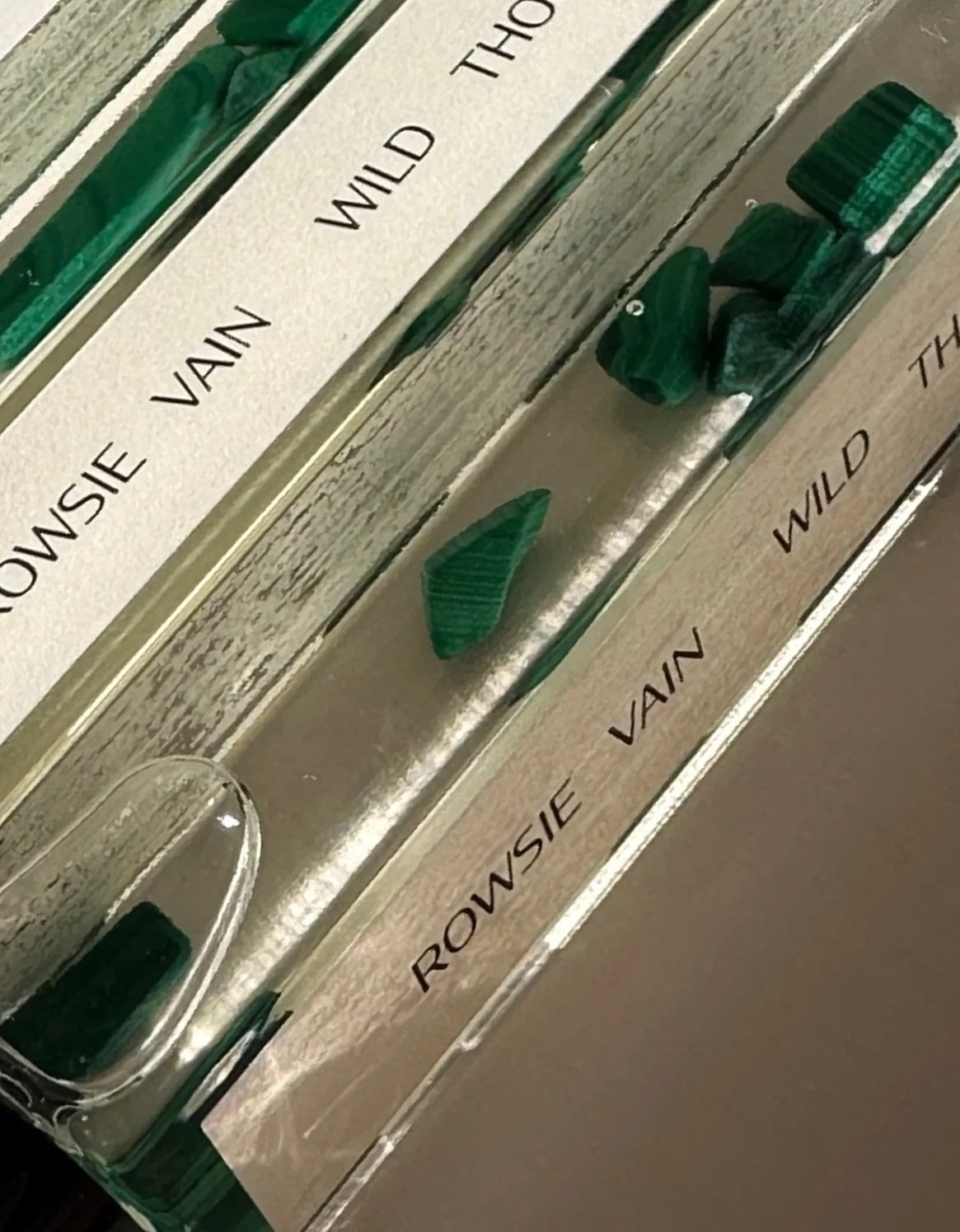 60656F73-4711-494D-BC21-3C7E2F4560D3