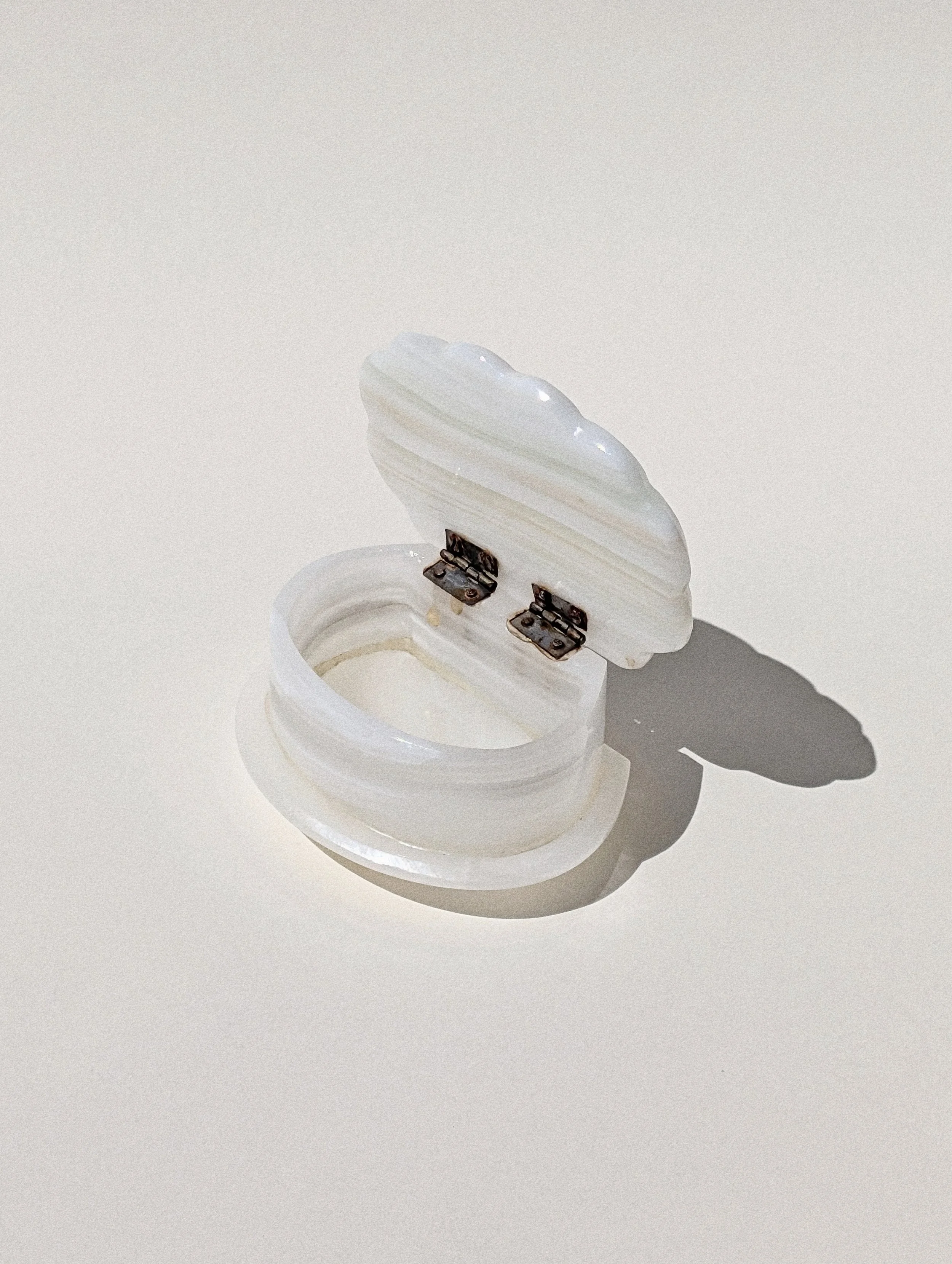 Onyx Shell Treasure Box