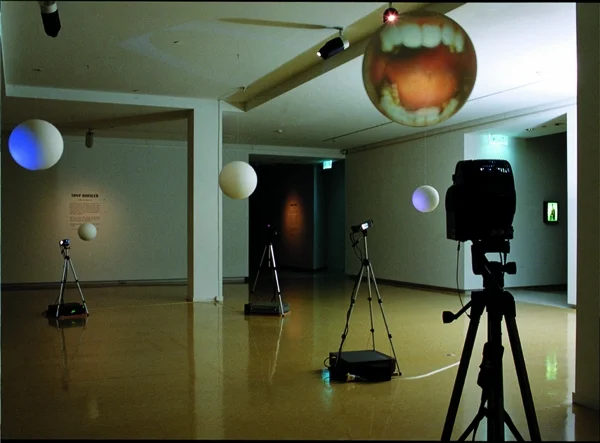 eyes3.jpg