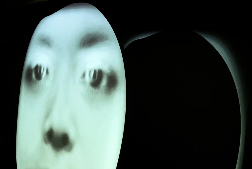 Lisson-Gallery-Tony-Oursler-12-copie-820x550.jpg