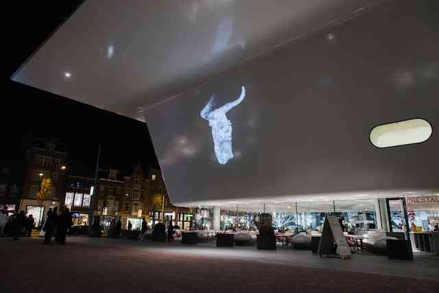 Photo by Fabian Landewee