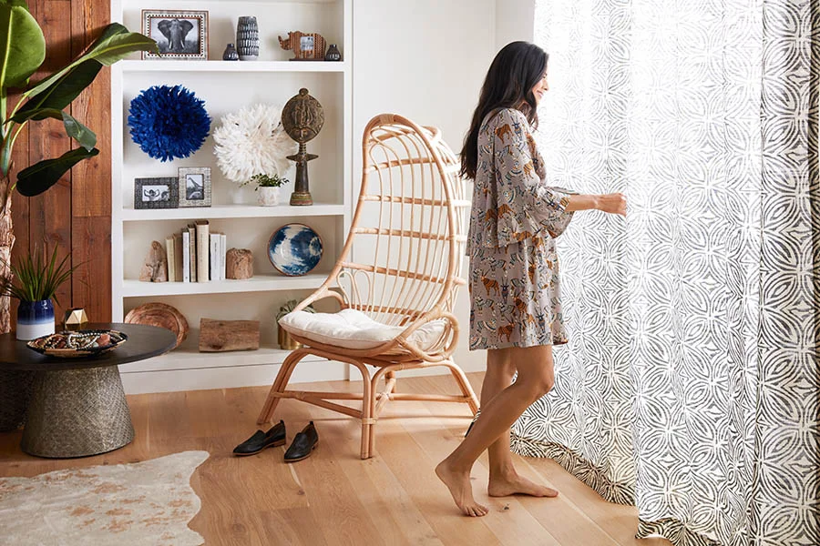 JULIE MALDONADO PROPS/INTERIORS