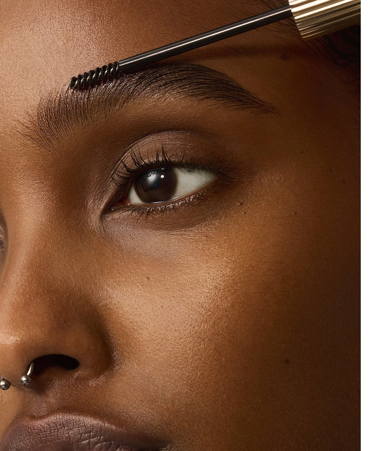 03_BG_App_Adar_1274_v3 copy 2.jpg