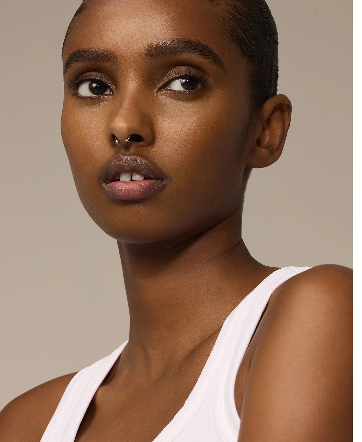 21_BGel_Hero_Adar_2055_v3 copy 2.jpg