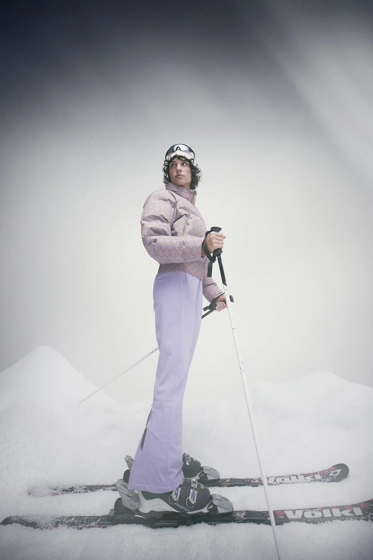 EV1075-Ski-2025-November-Shot-04-144 copy.jpg