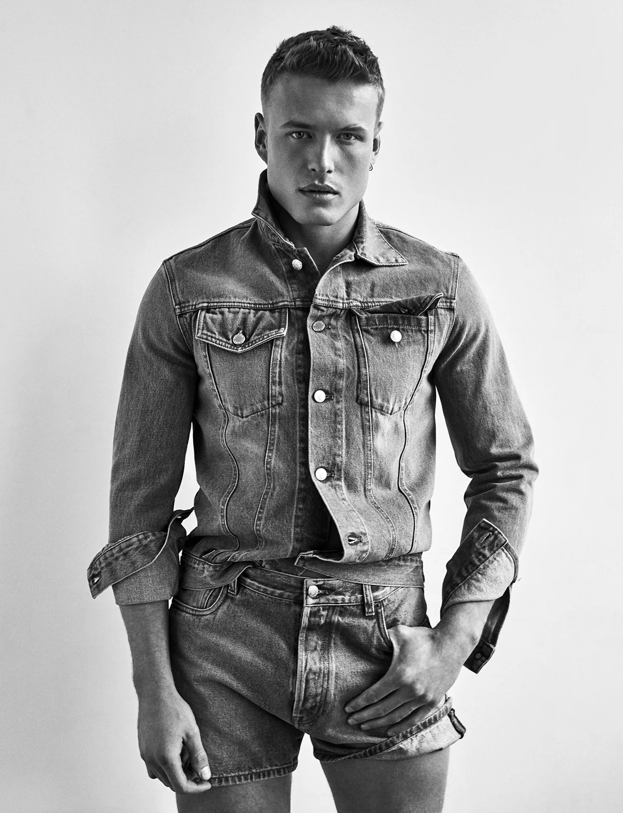 20230316_ManAboutTown_1576_Shot 09 copy.jpg