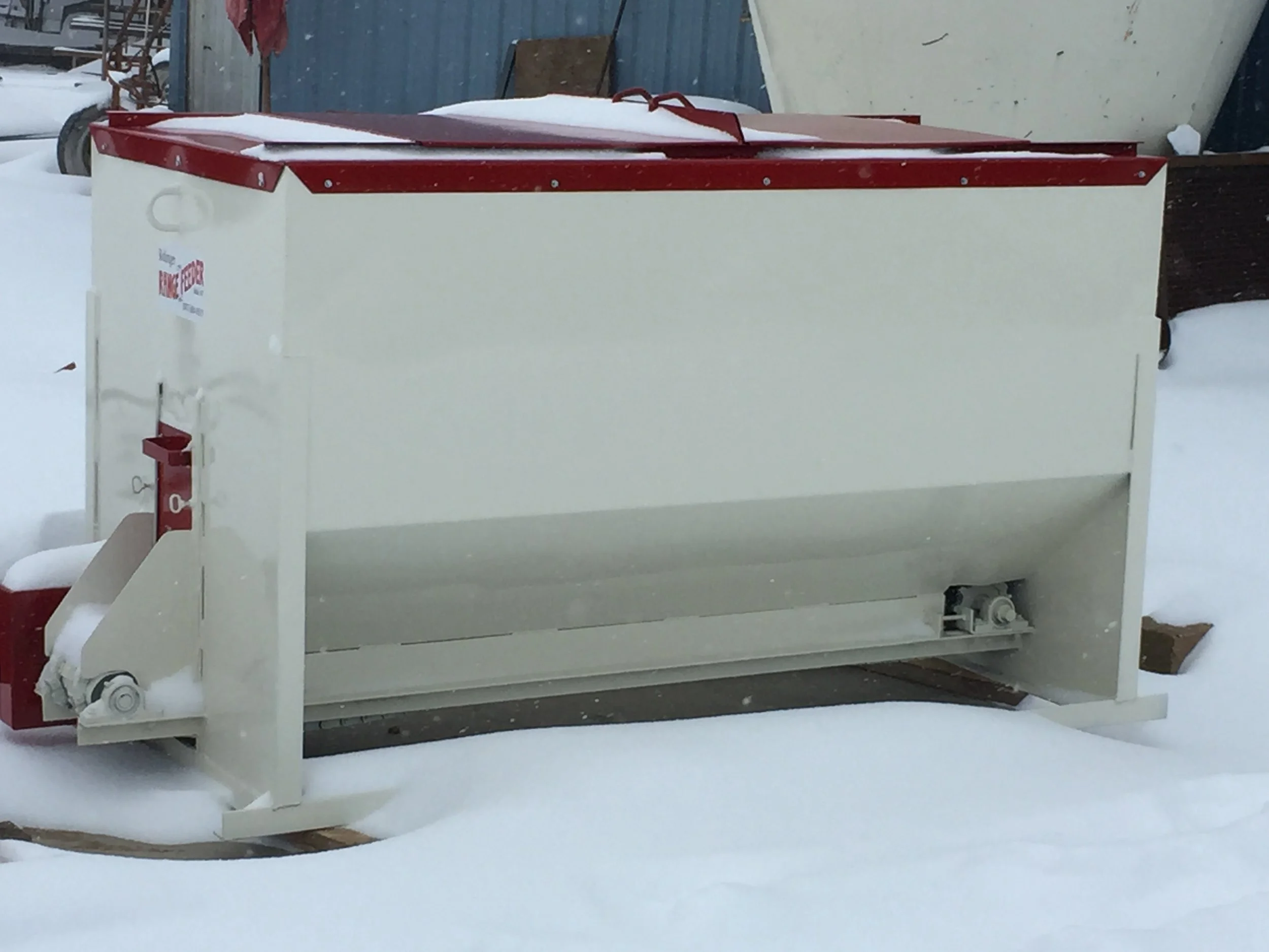 truck.grain.feeder.bulk.portable.bolinger.inc.buffalo.wy.JPG