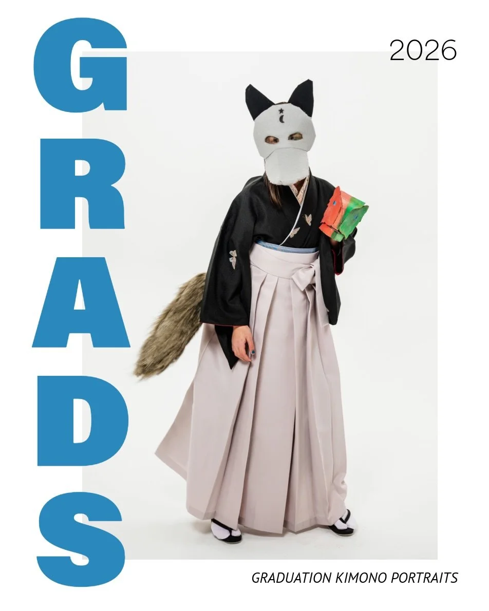 Wait how many days more to the end of the school year?!

I seriously don&rsquo;t know what happened to JanFebMarch&hellip; but we can see the summer vacation on the horizon now.😂 

If you are thinking of taking graduation portrait photos, now is the