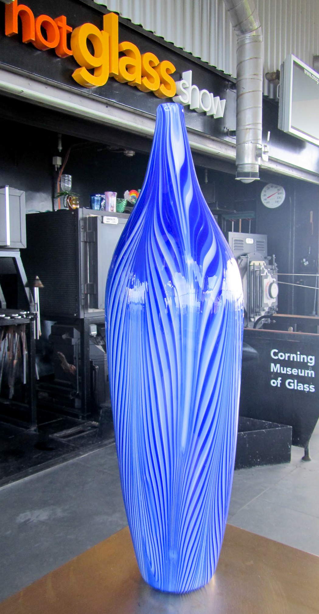 x Wrap & Rake Vase Blue.jpg