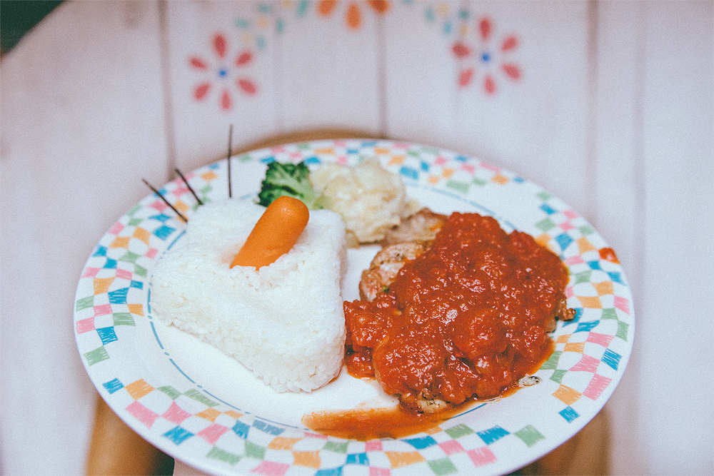 An Olaf themed dinner from Grandma Sara's was exactly what we needed as the temperature dropped. 
