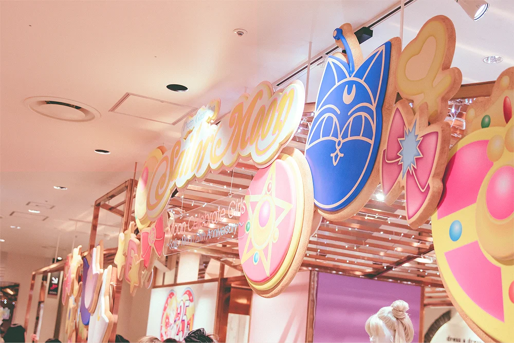 The displays were based off of Megahouse’s Charm Patisserie cookie charms that debuted in 2015. 