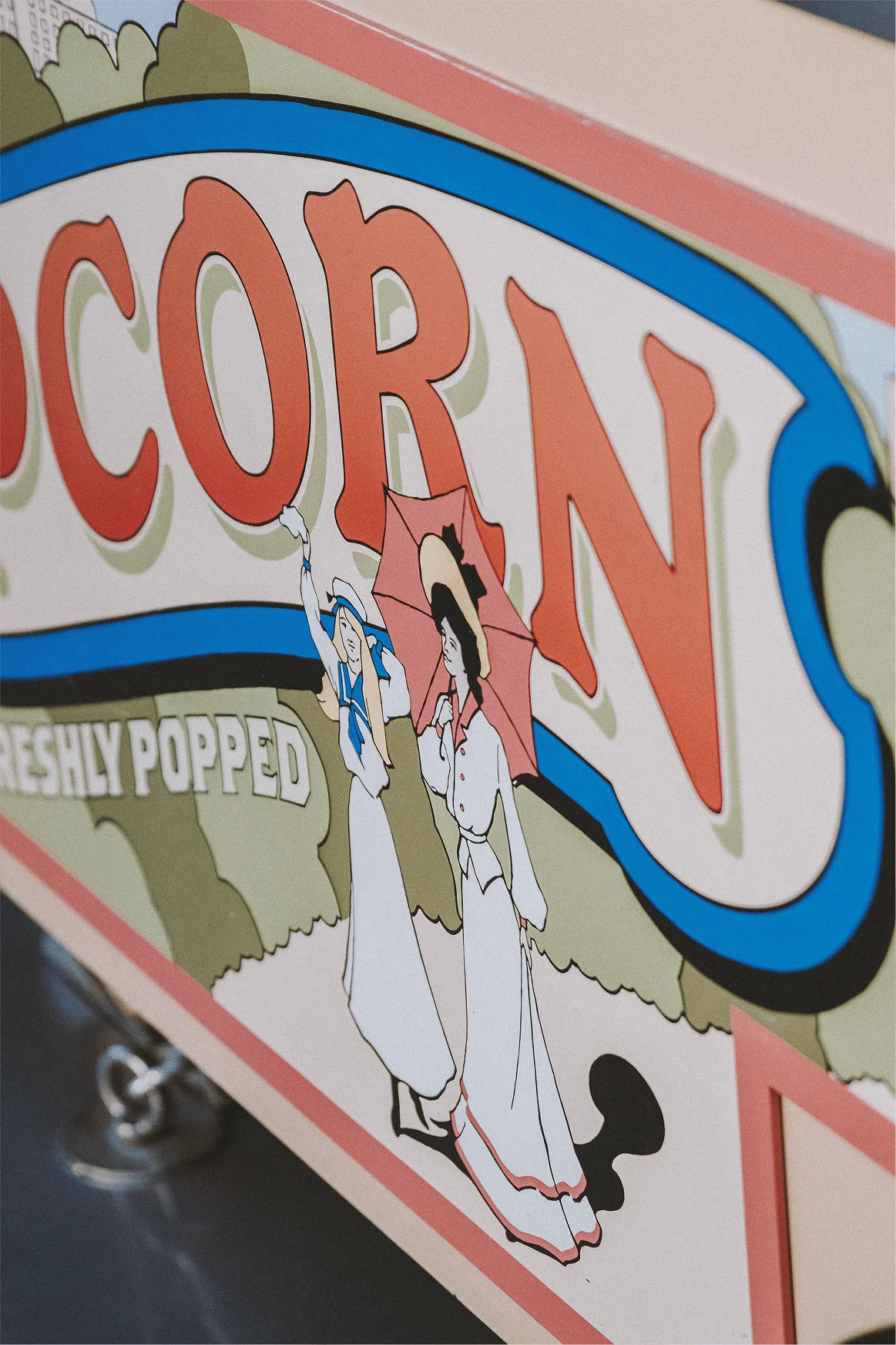 As you can imagine, even the American Waterfront has a cute popcorn cart.