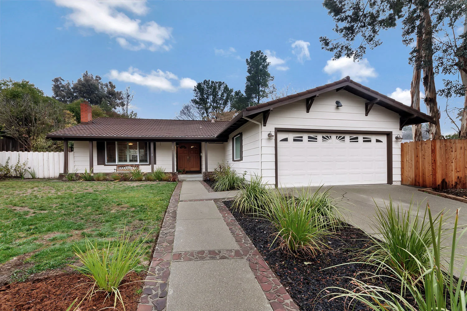 1372 Cornwall Ct Walnut Creek-large-001-4-Front 1-1500x1000-72dpi.jpg