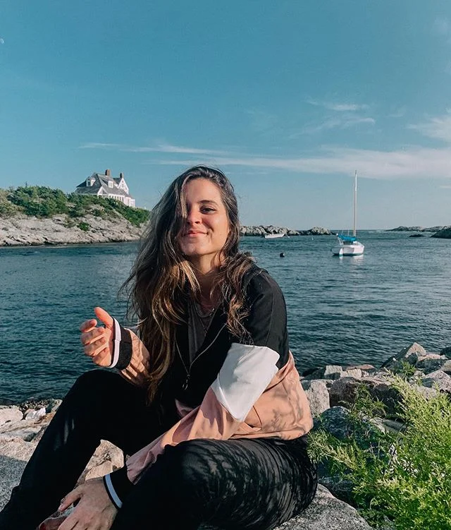 this sailor girl is happiest when by the seaside ⚓️