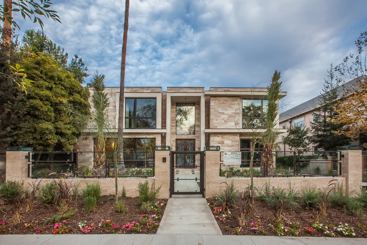 516 N Rexford Dr-013.jpg