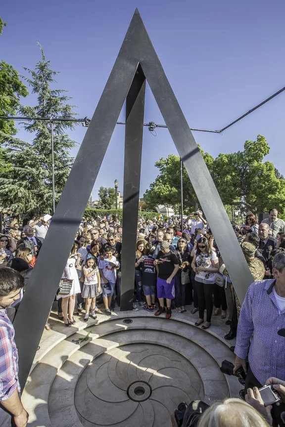 15.04.18 (Pasadena Genocide Memorial)-276.jpg