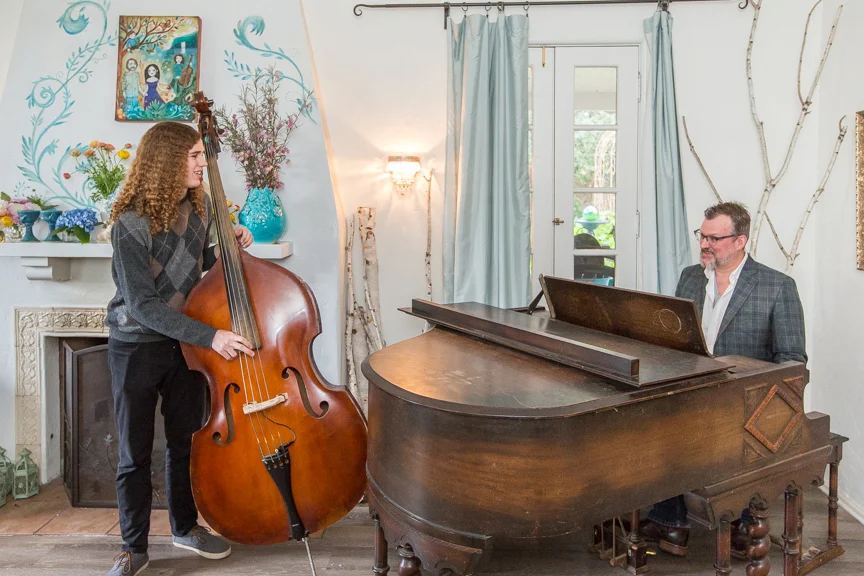 When I first arrived and began prepping my gear, an impromptu jam session broke out. Nothing like starting out a photo shoot with some live jazz. 